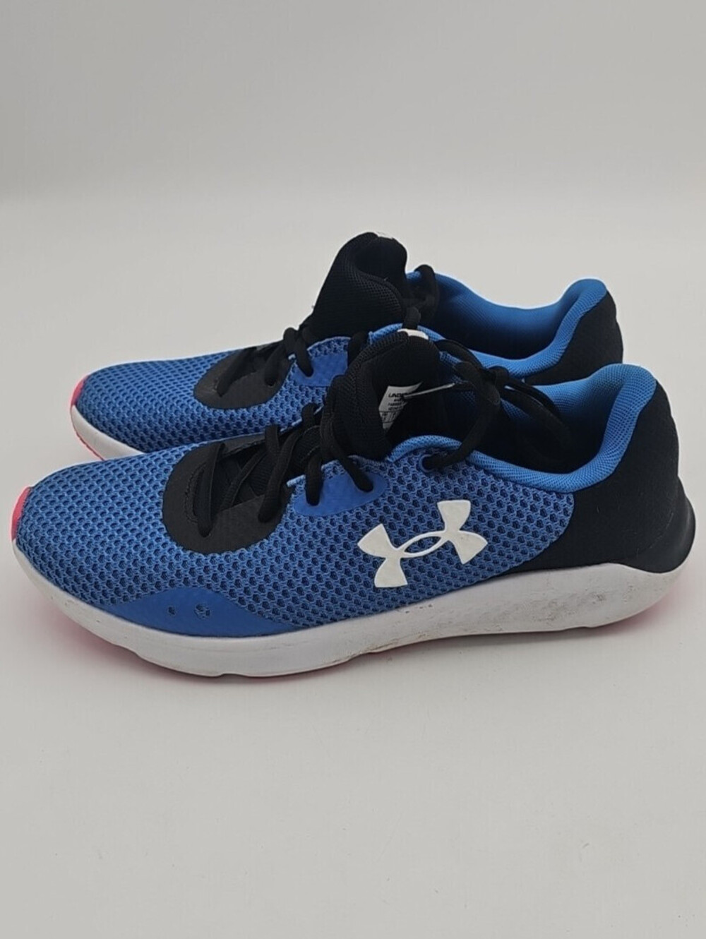 Under Armour Women's Charged Pursuit 3: Breathable, responsive, Size 9.5 Womens
